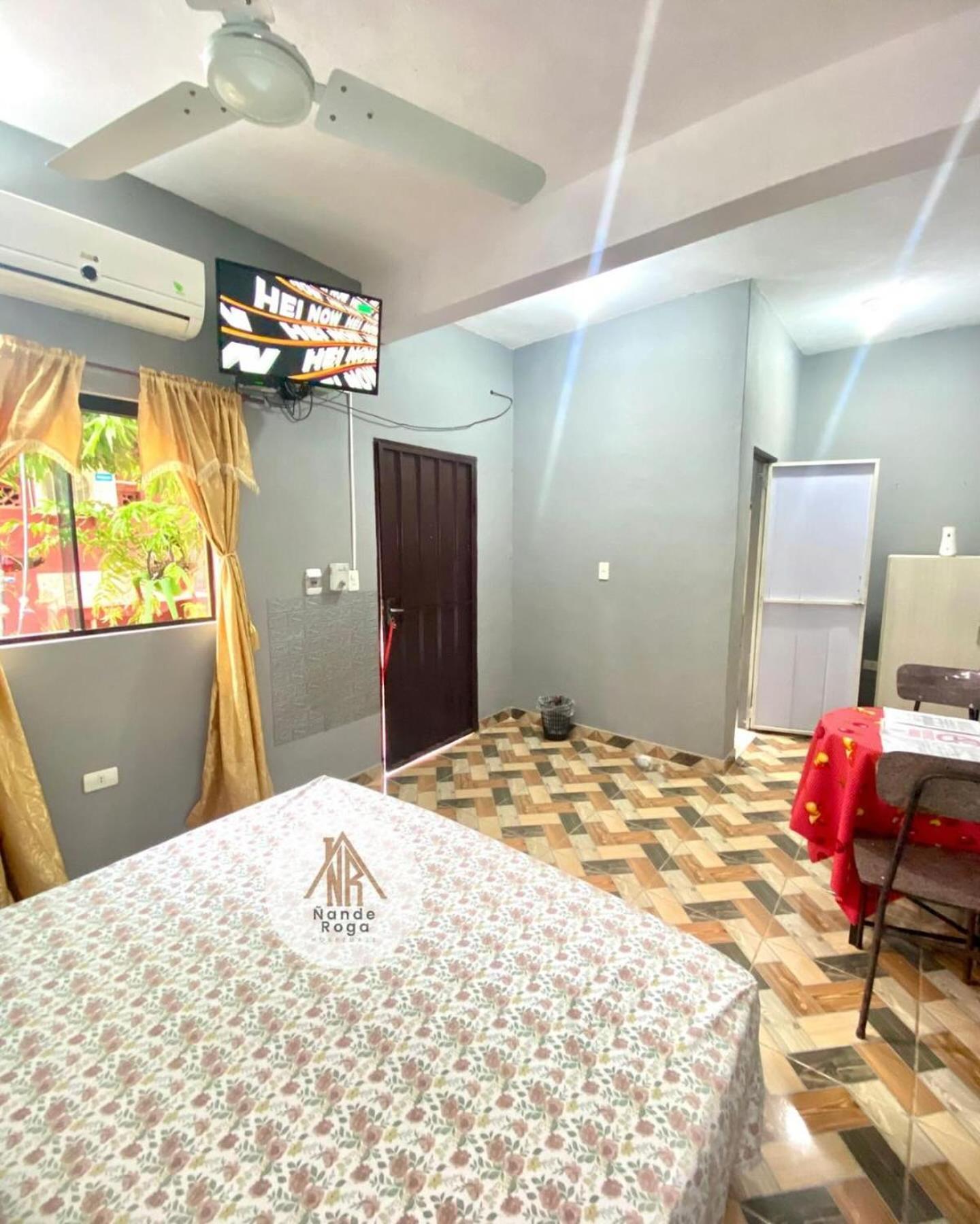 Hospedaje Nande Roga Capiata Екстер'єр фото